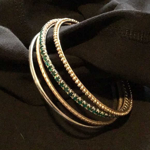Bangles 4 pc set - Picture 1 of 1